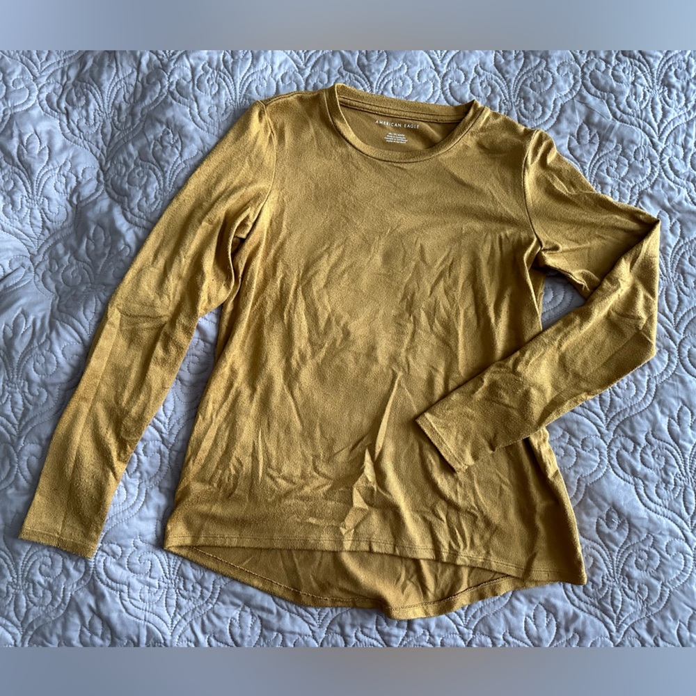 American Eagle Mustard Top Size XS
